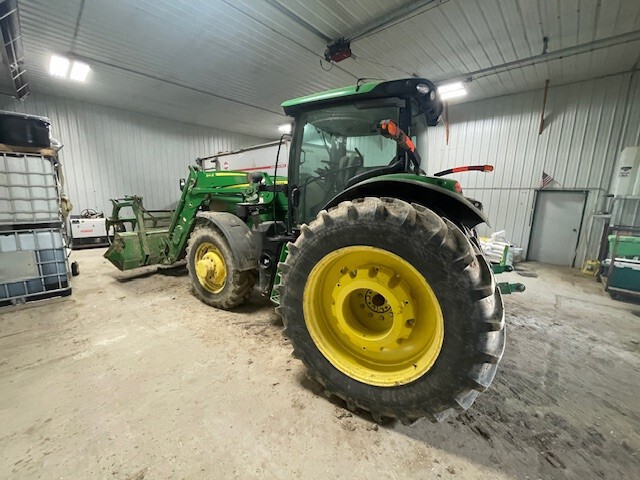 2017 John Deere 6155R Image 2