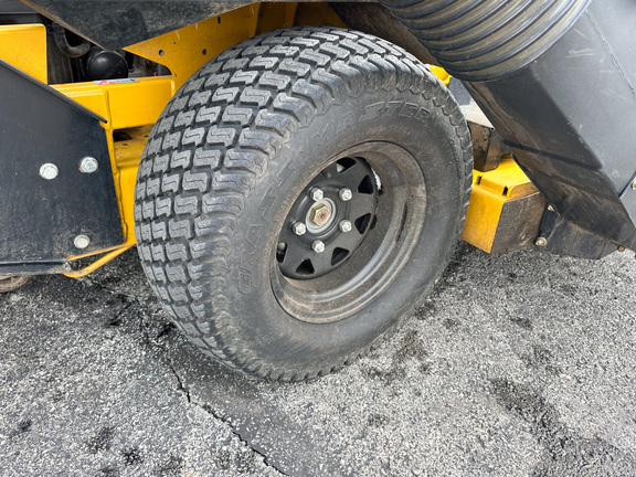 2022 Hustler SUPER Z