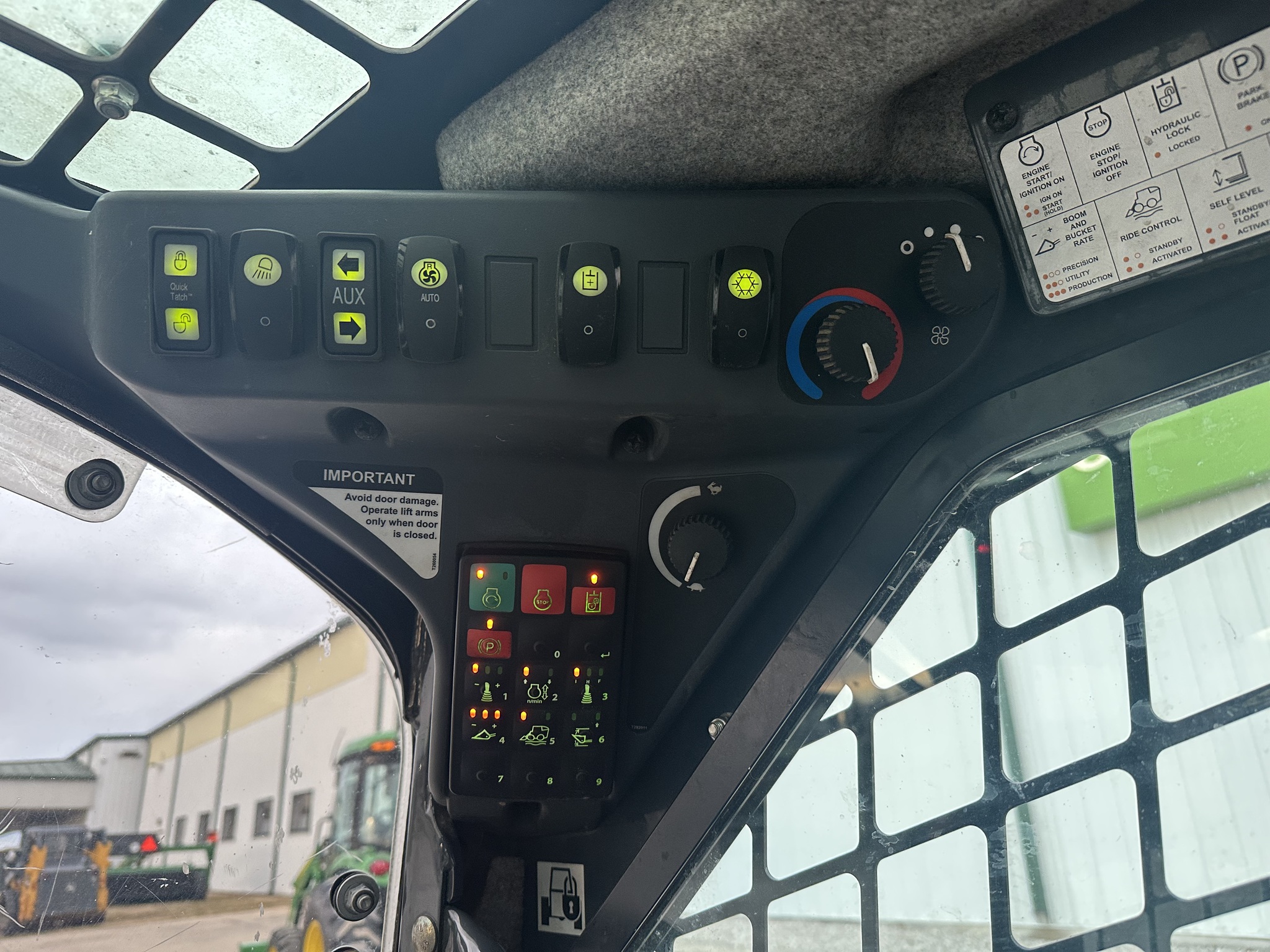  2019 John Deere 333G at Heritage Tractor in Joplin, MO
