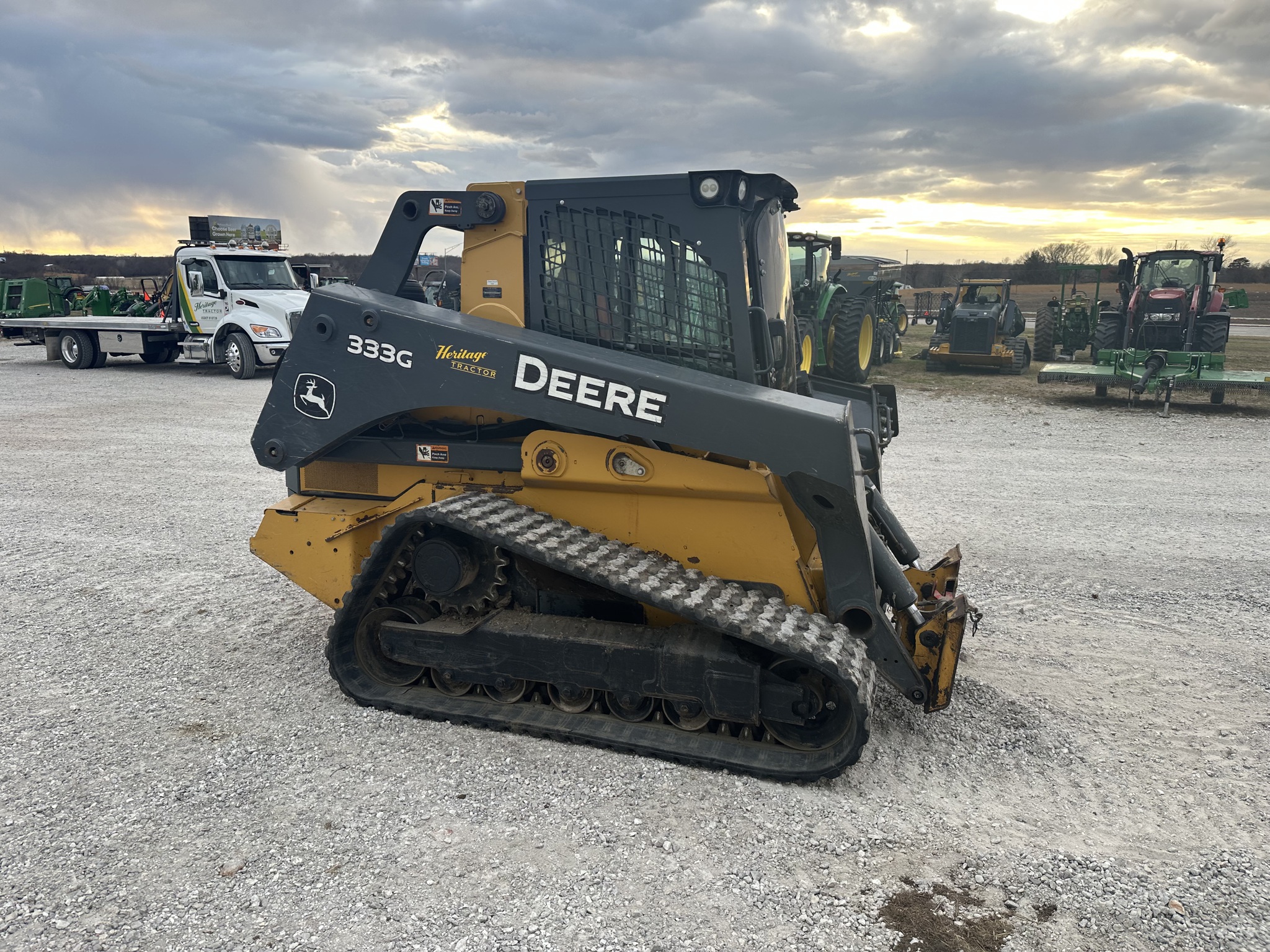  2019 John Deere 333G at Heritage Tractor in Joplin, MO