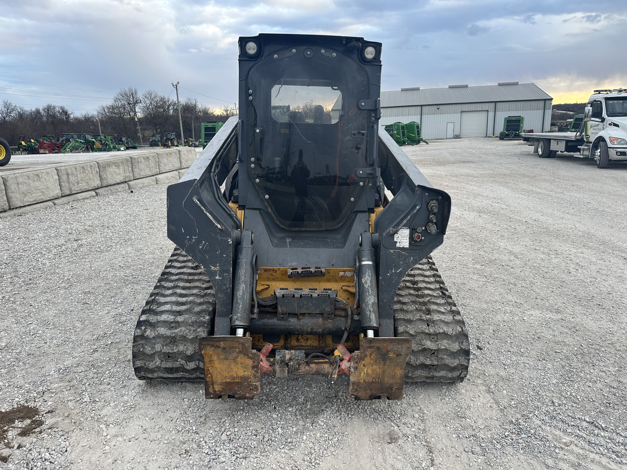  2019 John Deere 333G at Heritage Tractor in Joplin, MO