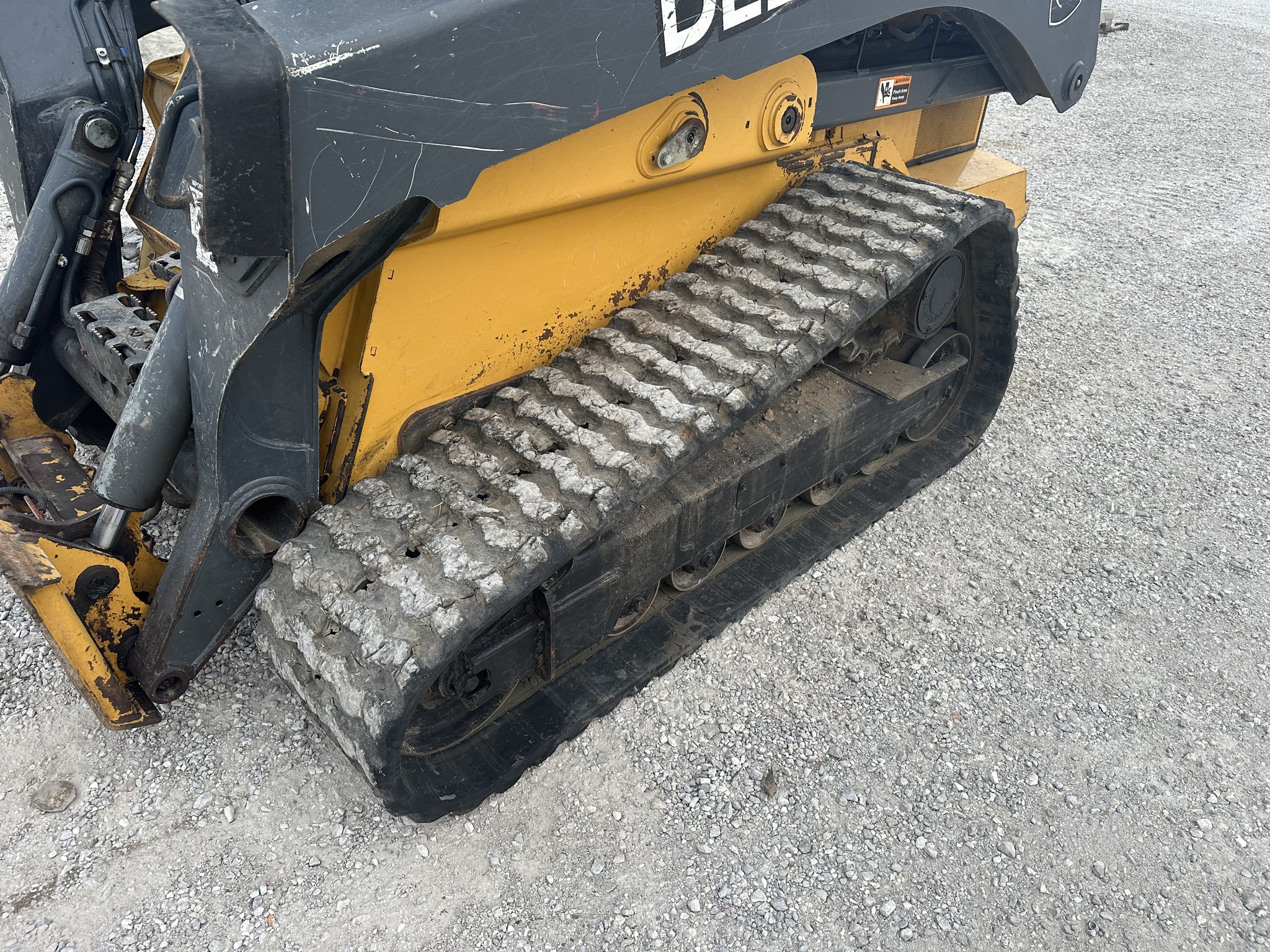  2019 John Deere 333G at Heritage Tractor in Joplin, MO