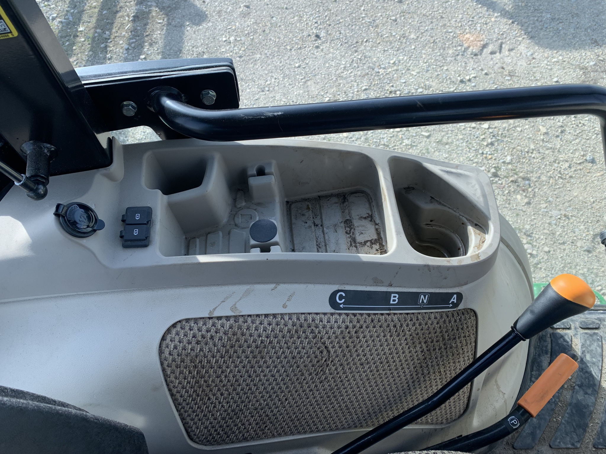 2024 John Deere 4066R Image 8