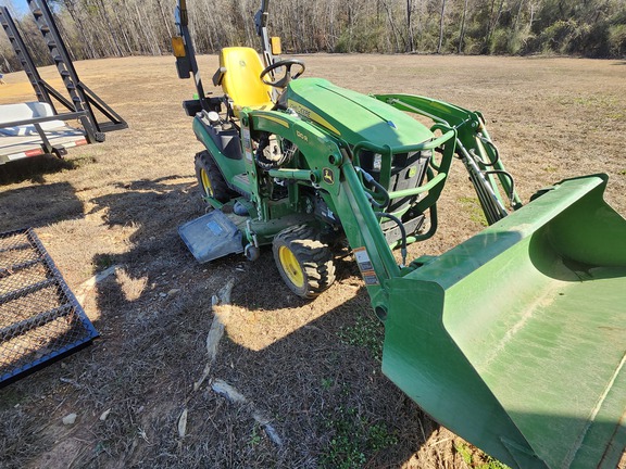 2022 John Deere 1025R
