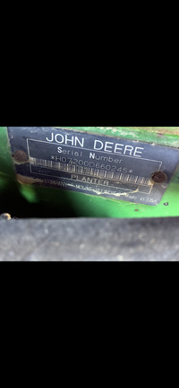 Used 1994 John Deere 7200 Planters: Drawn at Koenig Equipment in Rushville, IN - Photo12
