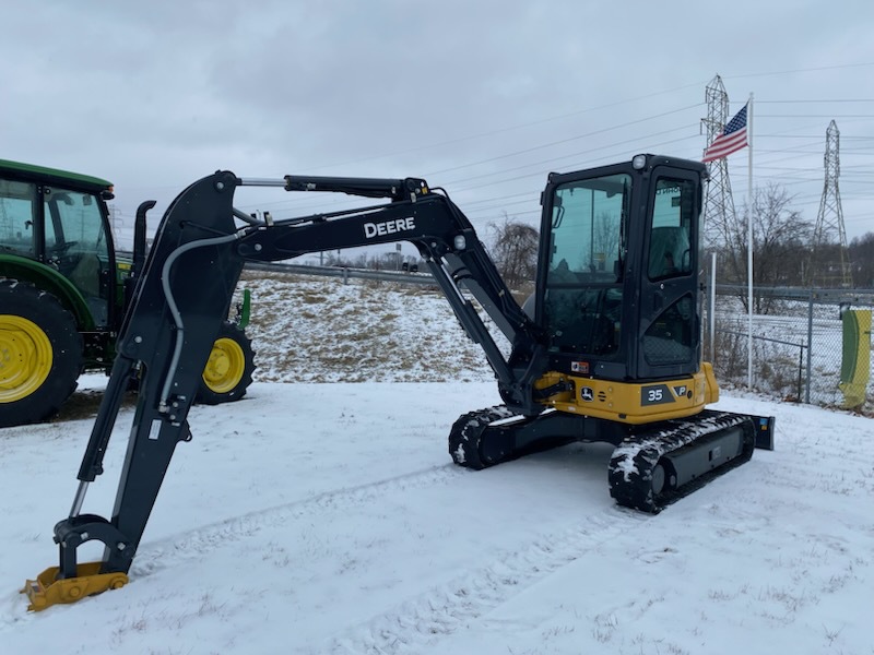2026 John Deere 35 P Image 1