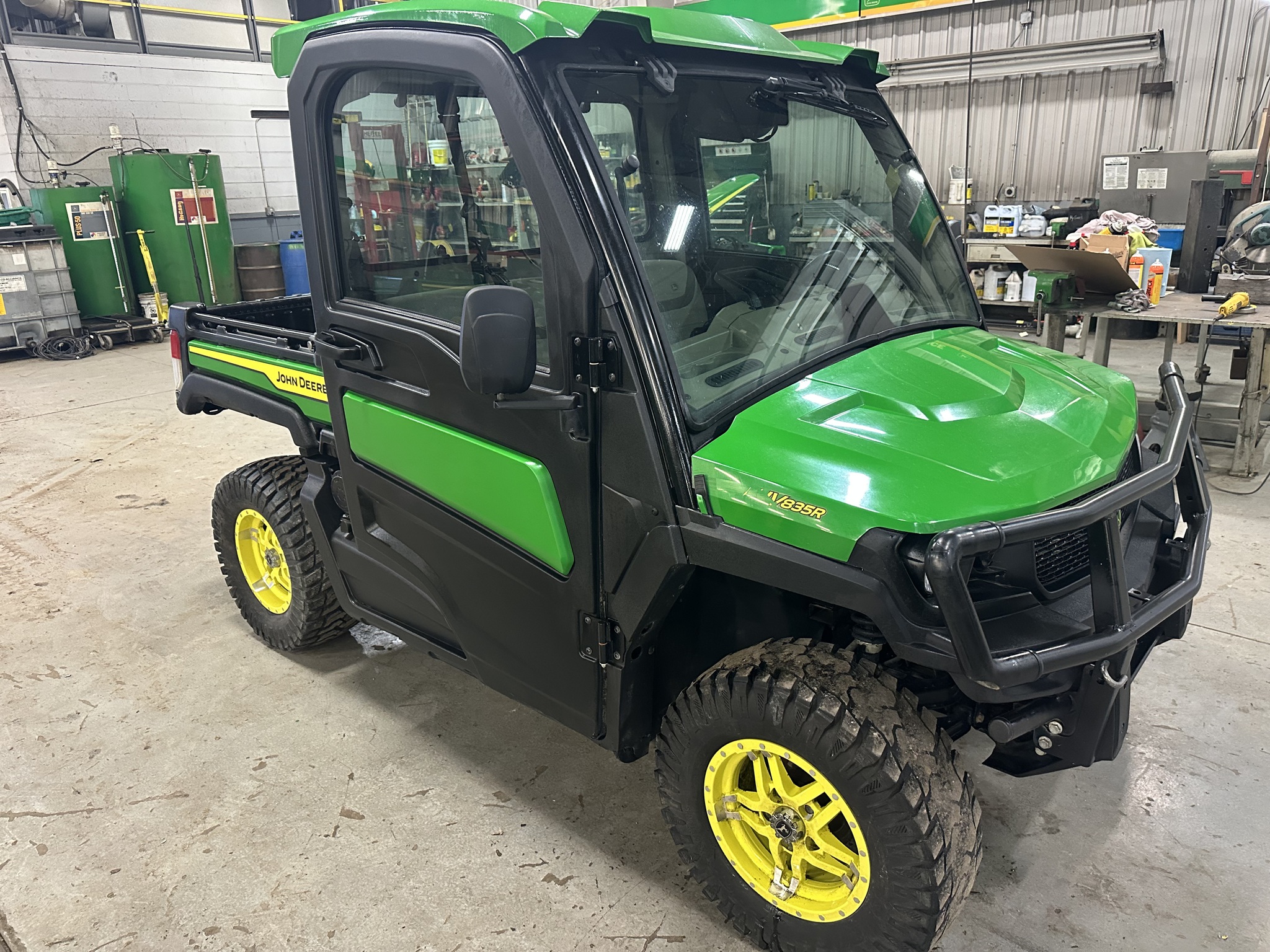 2023 John Deere XUV 835R Image 2