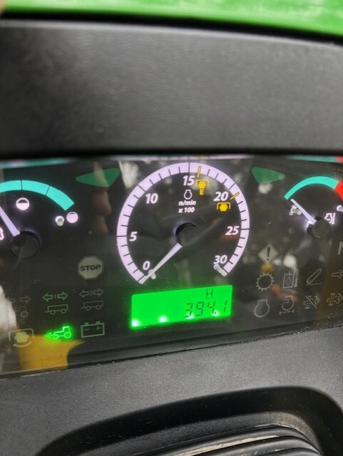 2021 John Deere 5075E Image 8