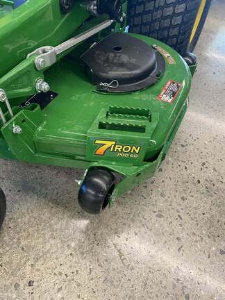 2025 John Deere Z930M-3