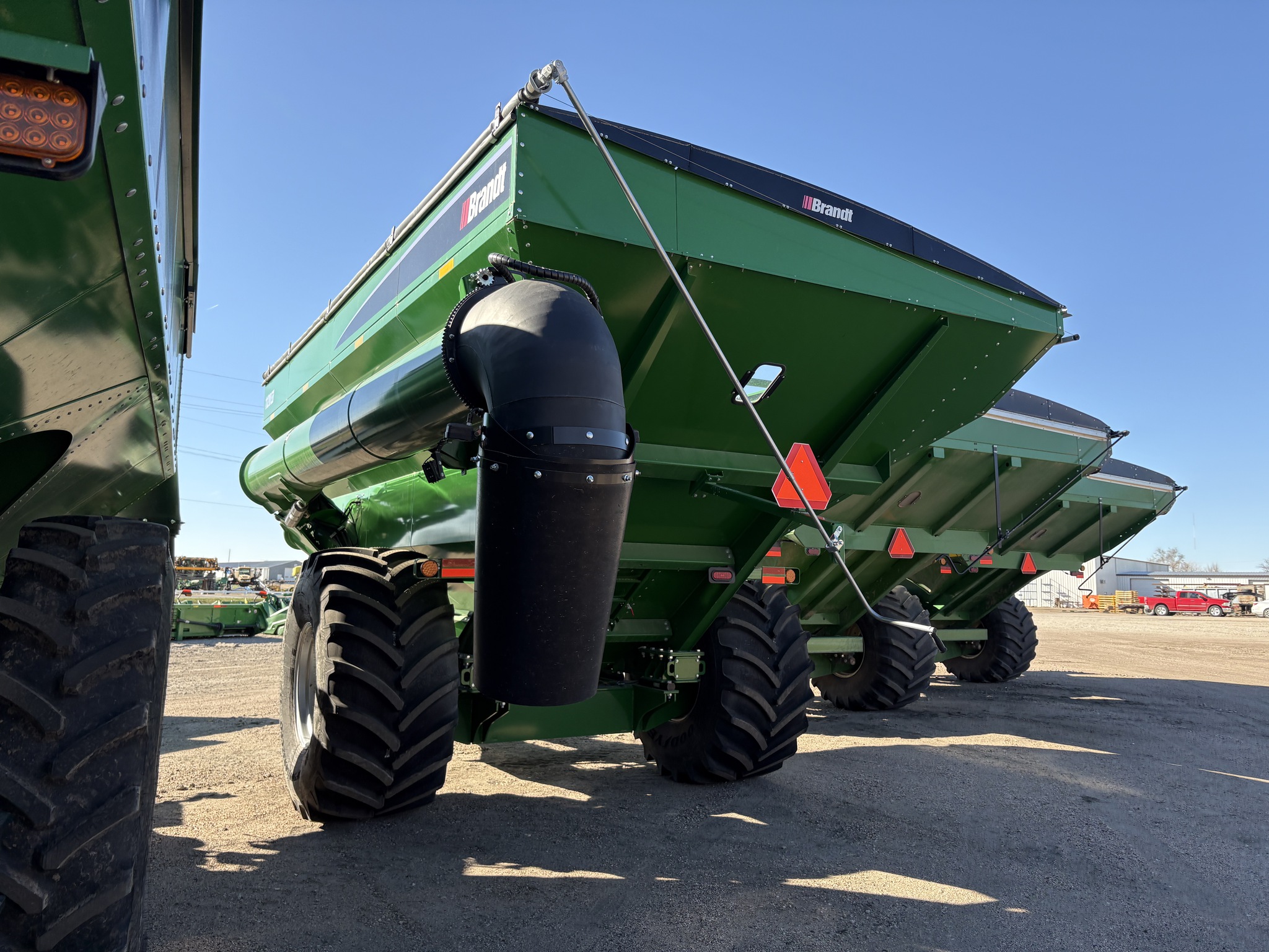 2023 Brandt 1120XT Image 2