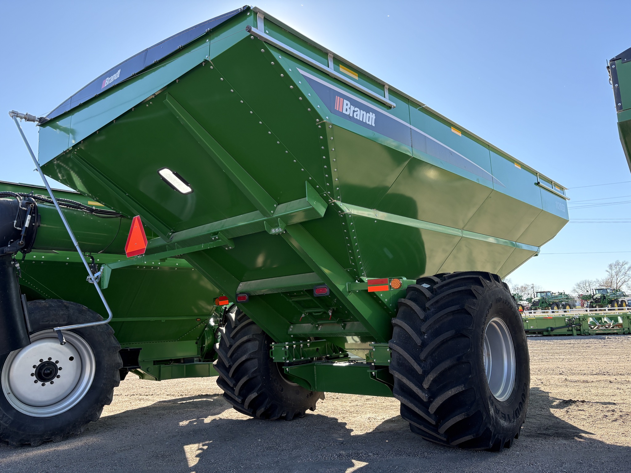 2023 Brandt 1120XT Image 3