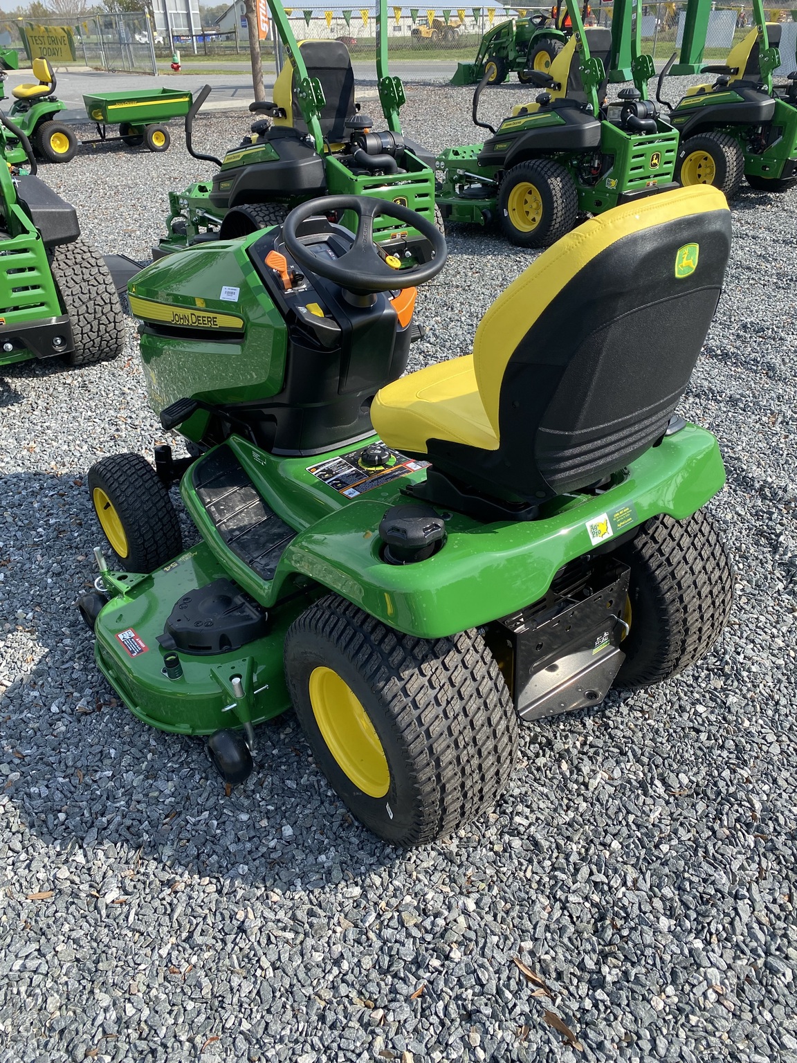 2026 John Deere X380 Image 3