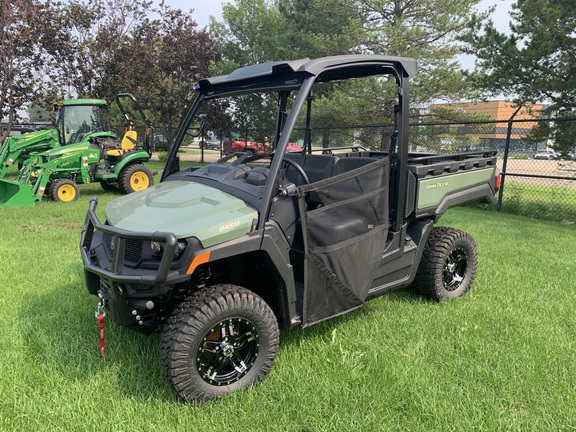  John Deere 845M