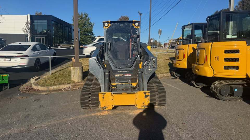 John Deere 333 P Image 9
