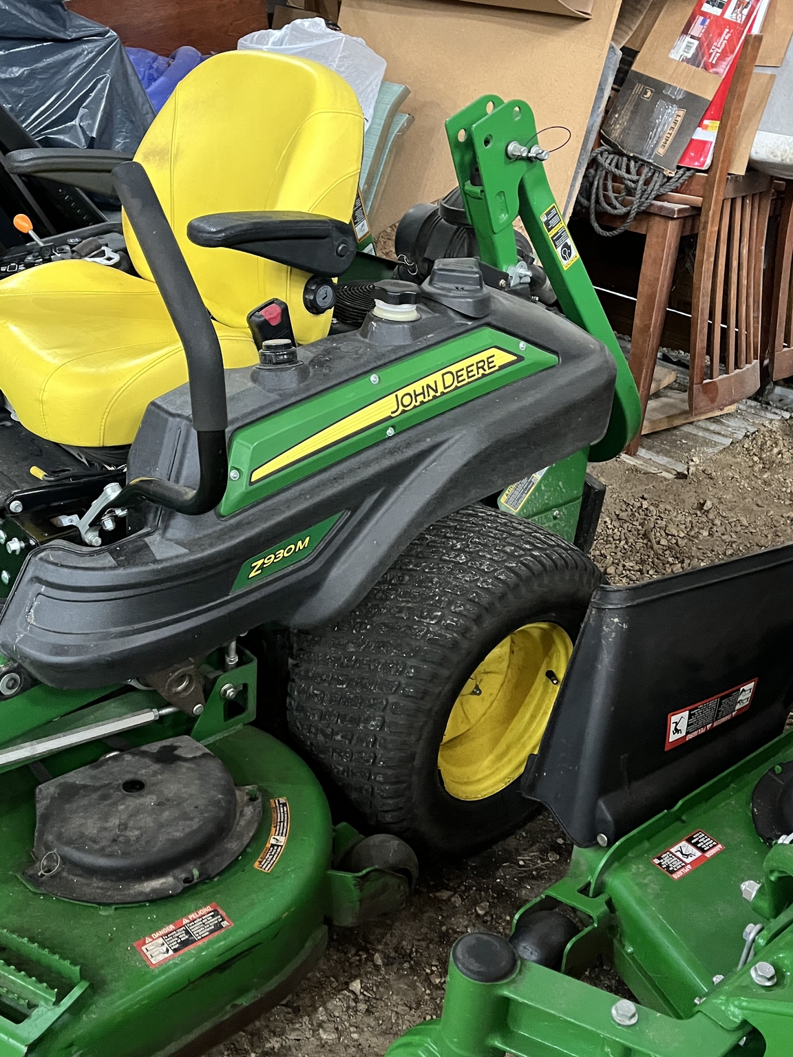 2017 John Deere Z930M Image 3