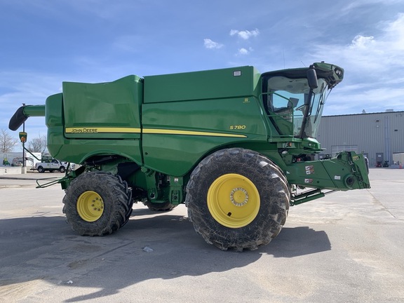 2021 John Deere S780 thumbnail 3