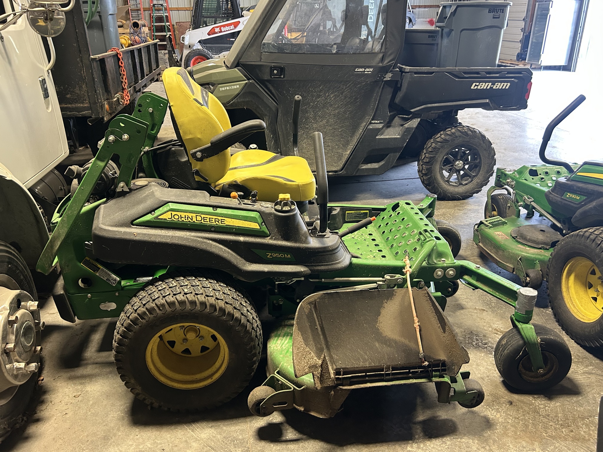 2022 John Deere Z950M Image 1