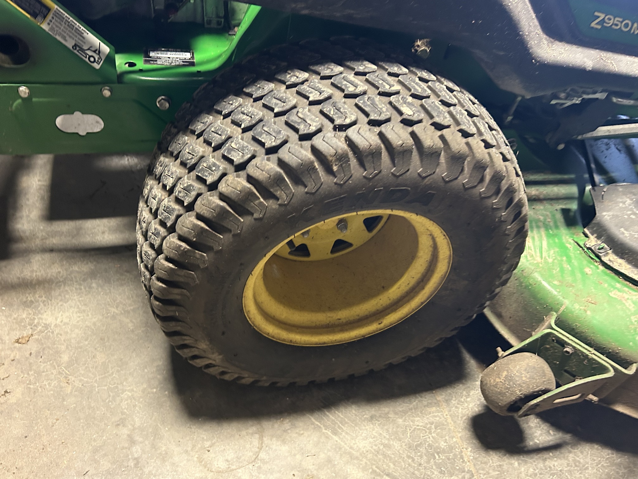 2022 John Deere Z950M Image 6