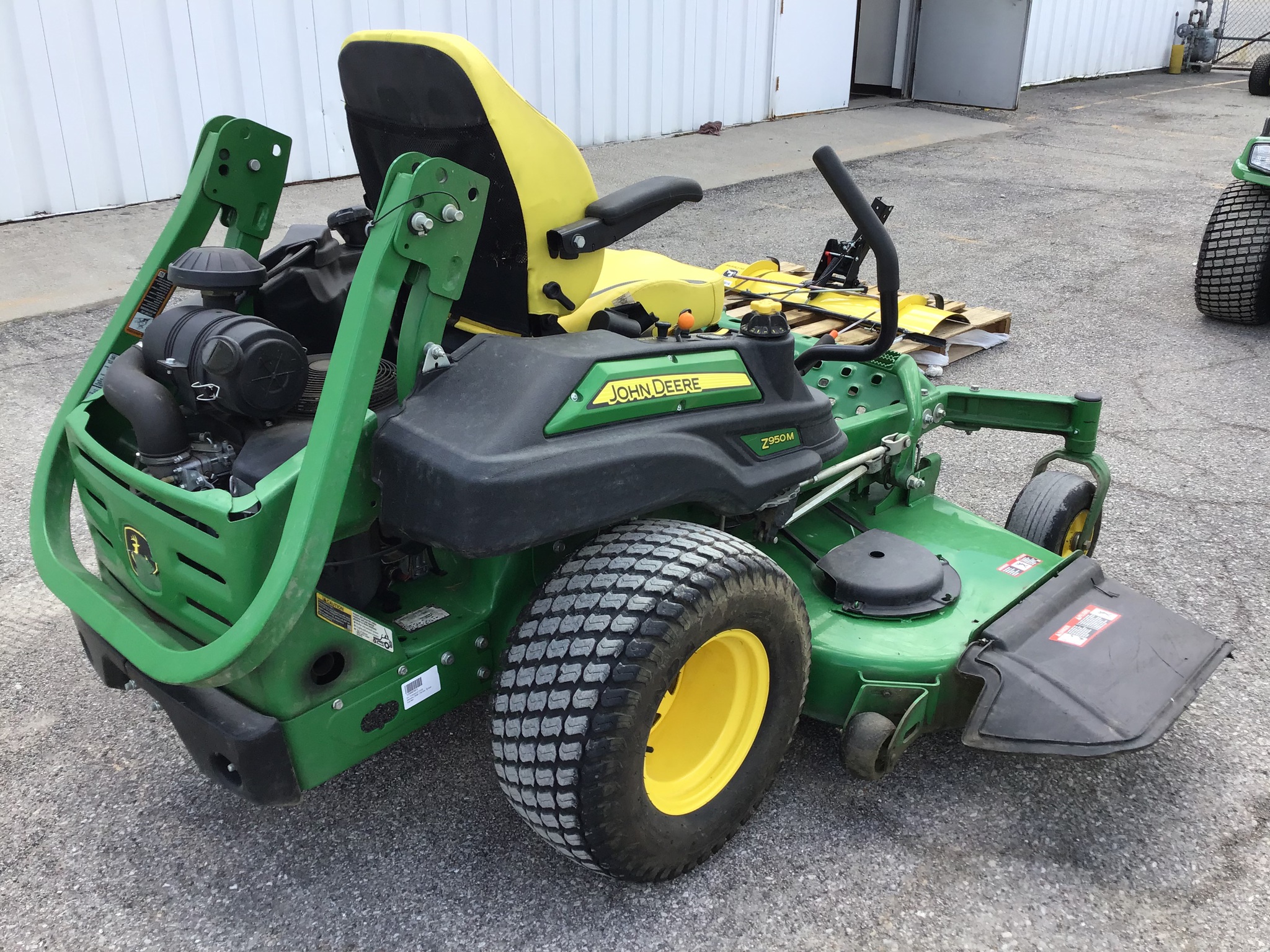 2022 John Deere Z950M Image 5