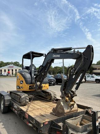 Photo of a 2024 John Deere 35 P