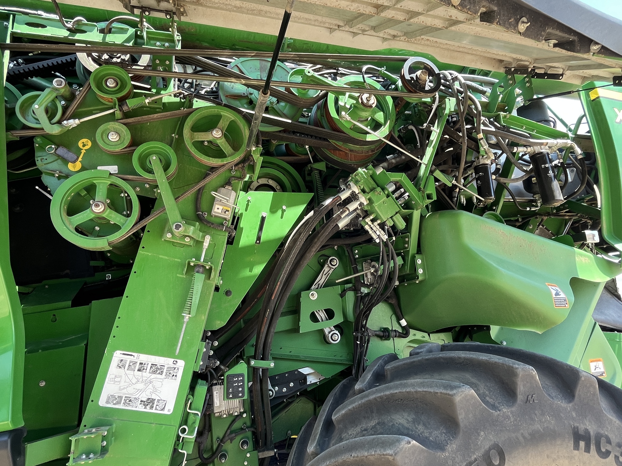2024 John Deere X9 1100 Image 6