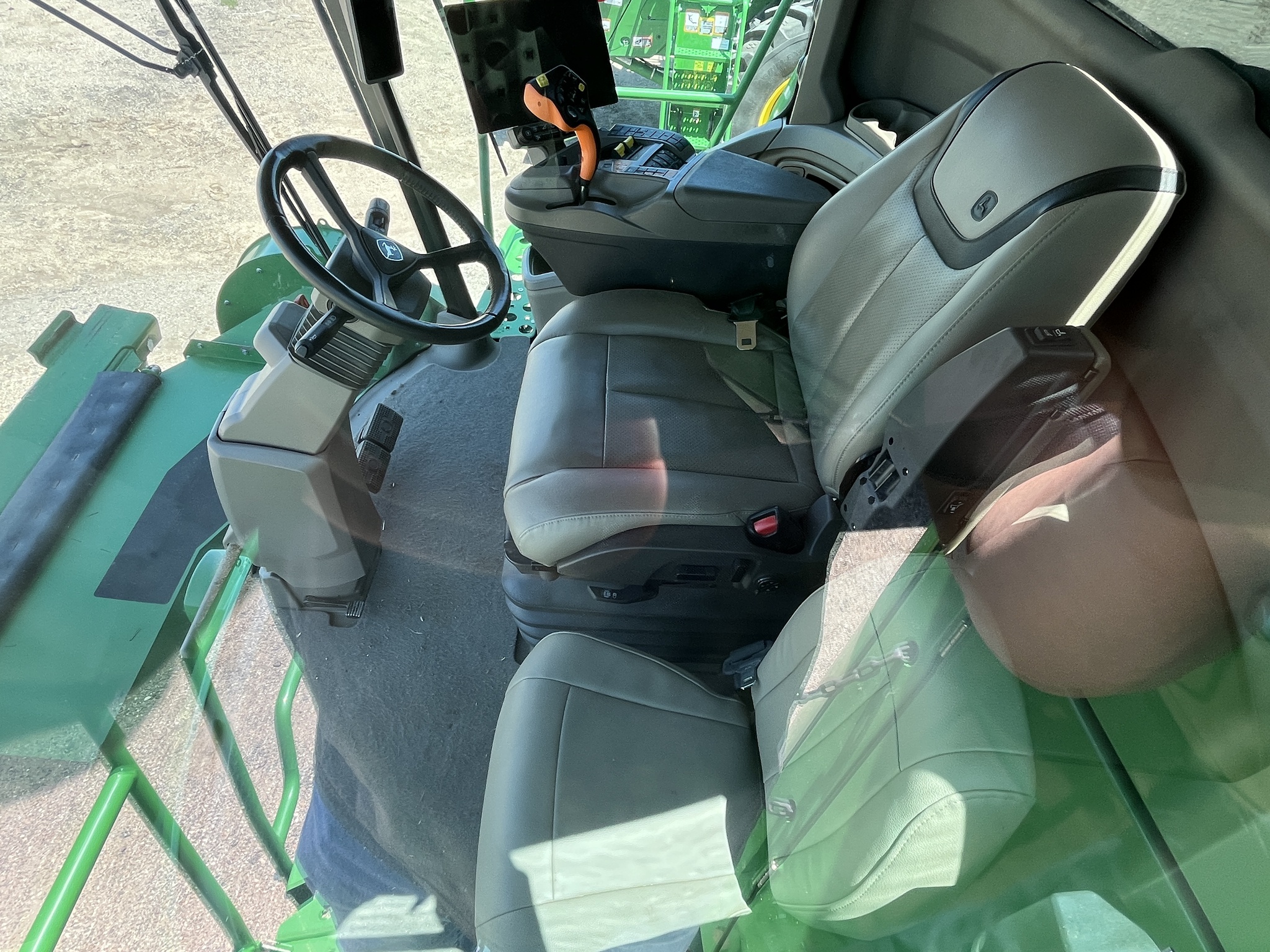 2024 John Deere X9 1100 Image 9