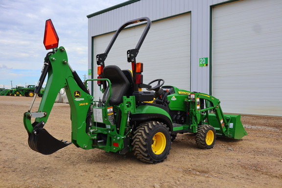 New In-Stock 2026 John Deere 1025R Compact Utility Tractors at Horizon Ag & Turf in Horizon Ag & Turf,  - Photo4