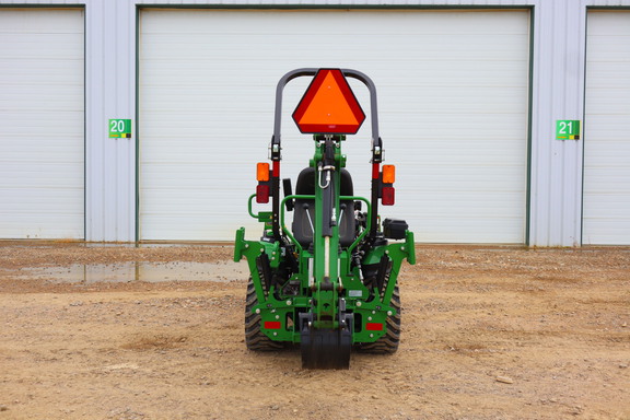 New In-Stock 2026 John Deere 1025R Compact Utility Tractors at Horizon Ag & Turf in Horizon Ag & Turf,  - Photo3