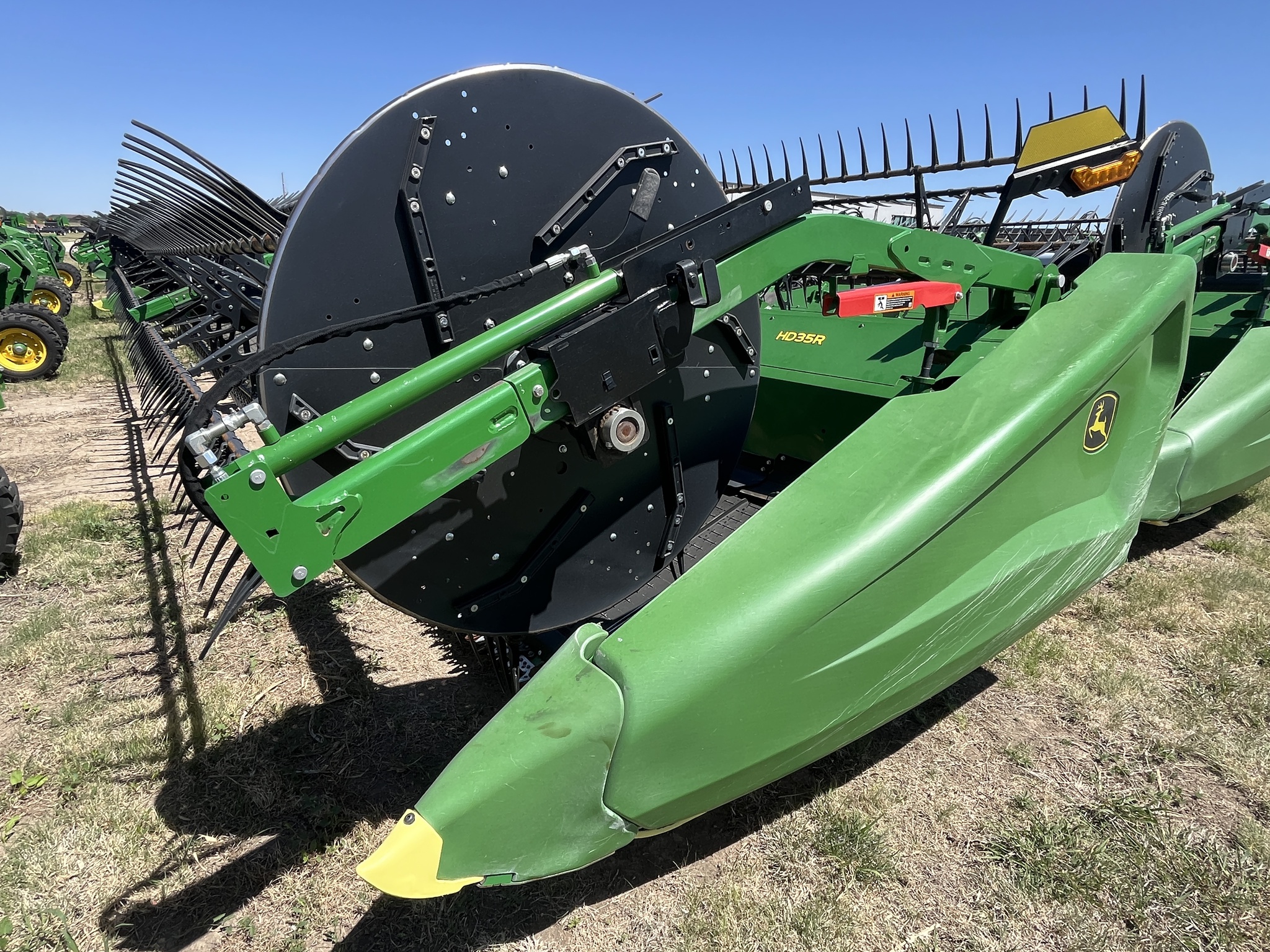 2024 John Deere HD35R Image 3