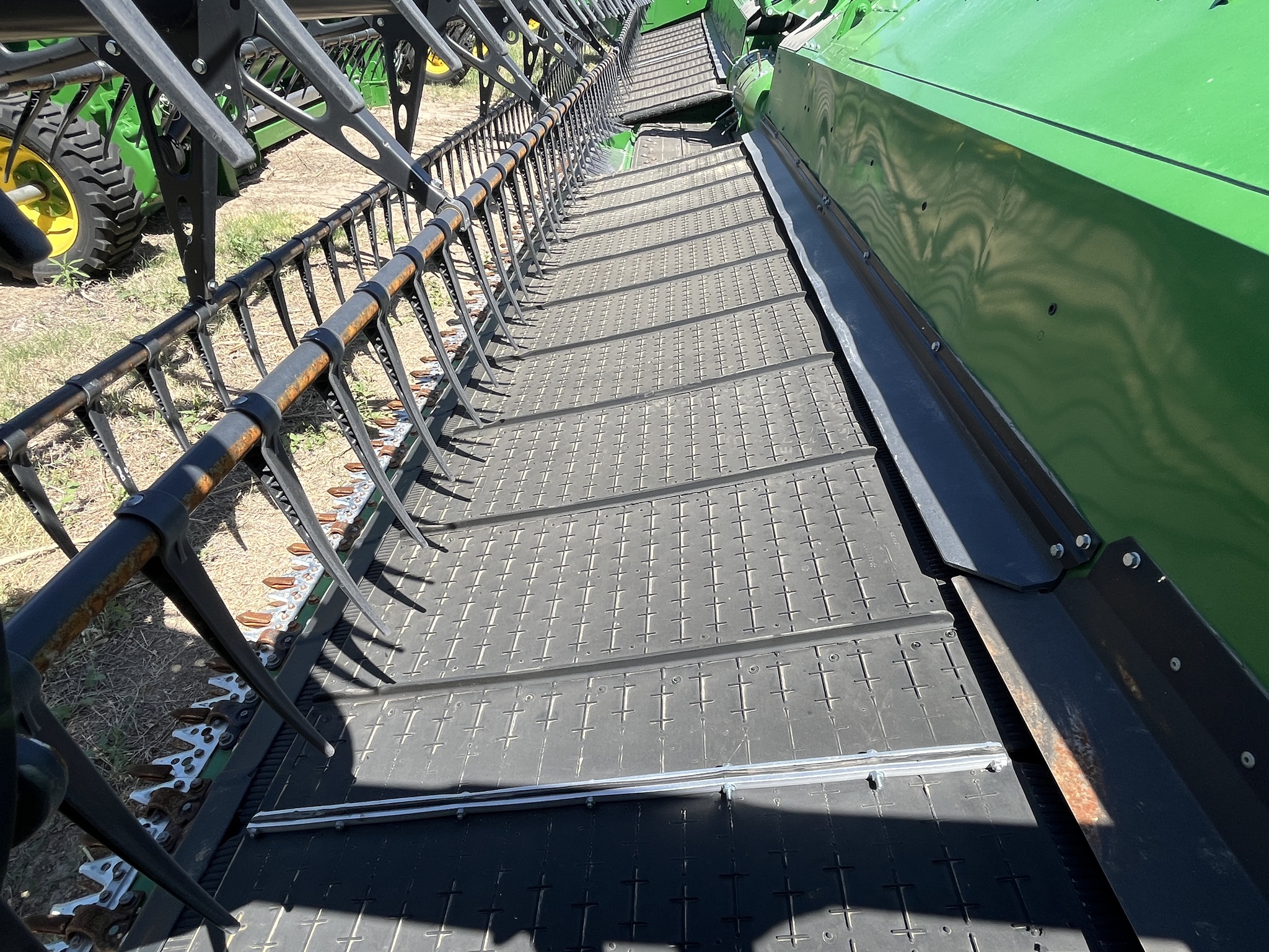 2024 John Deere HD35R Image 6