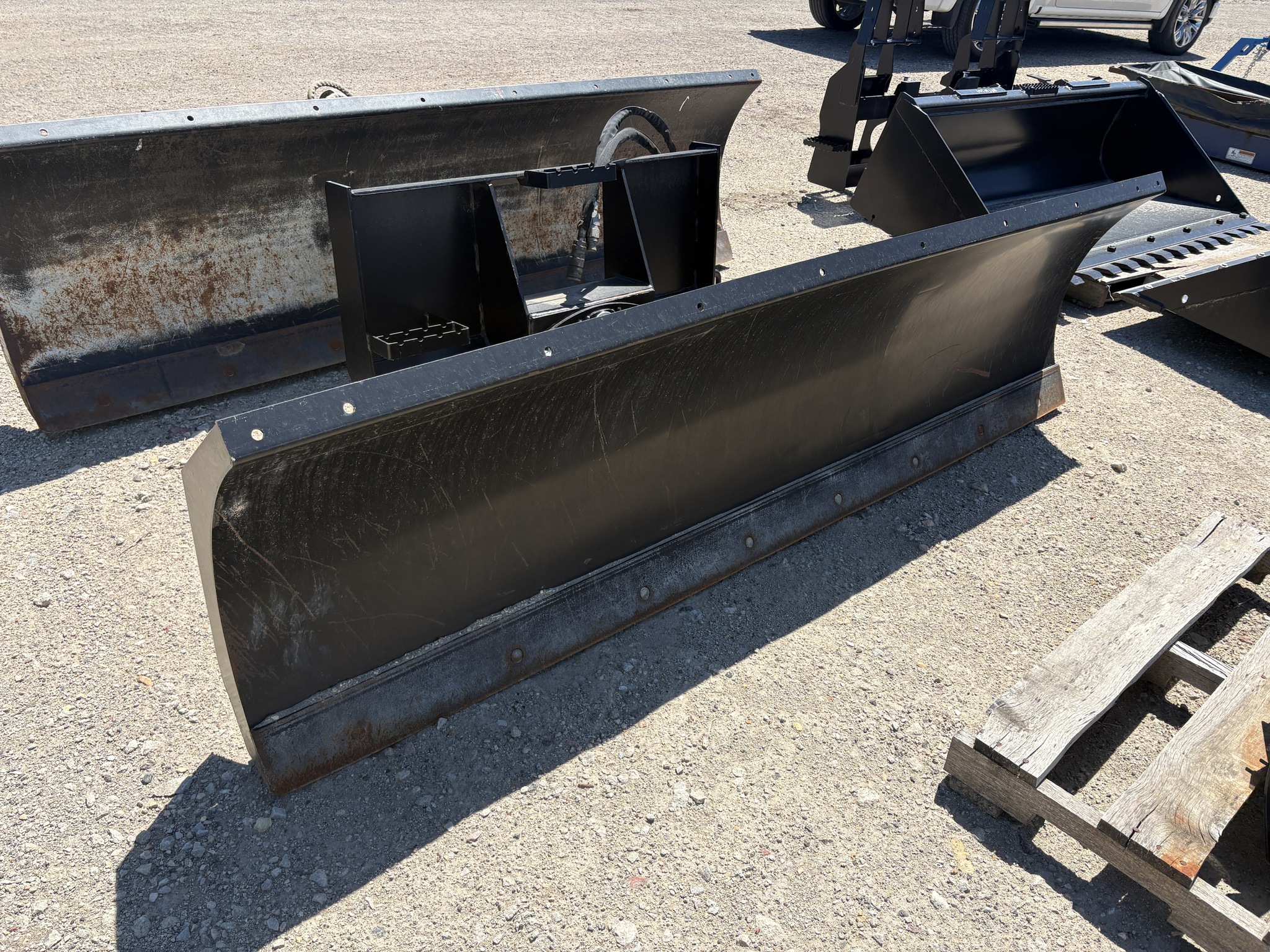 2024 John Deere BL8B Image 4