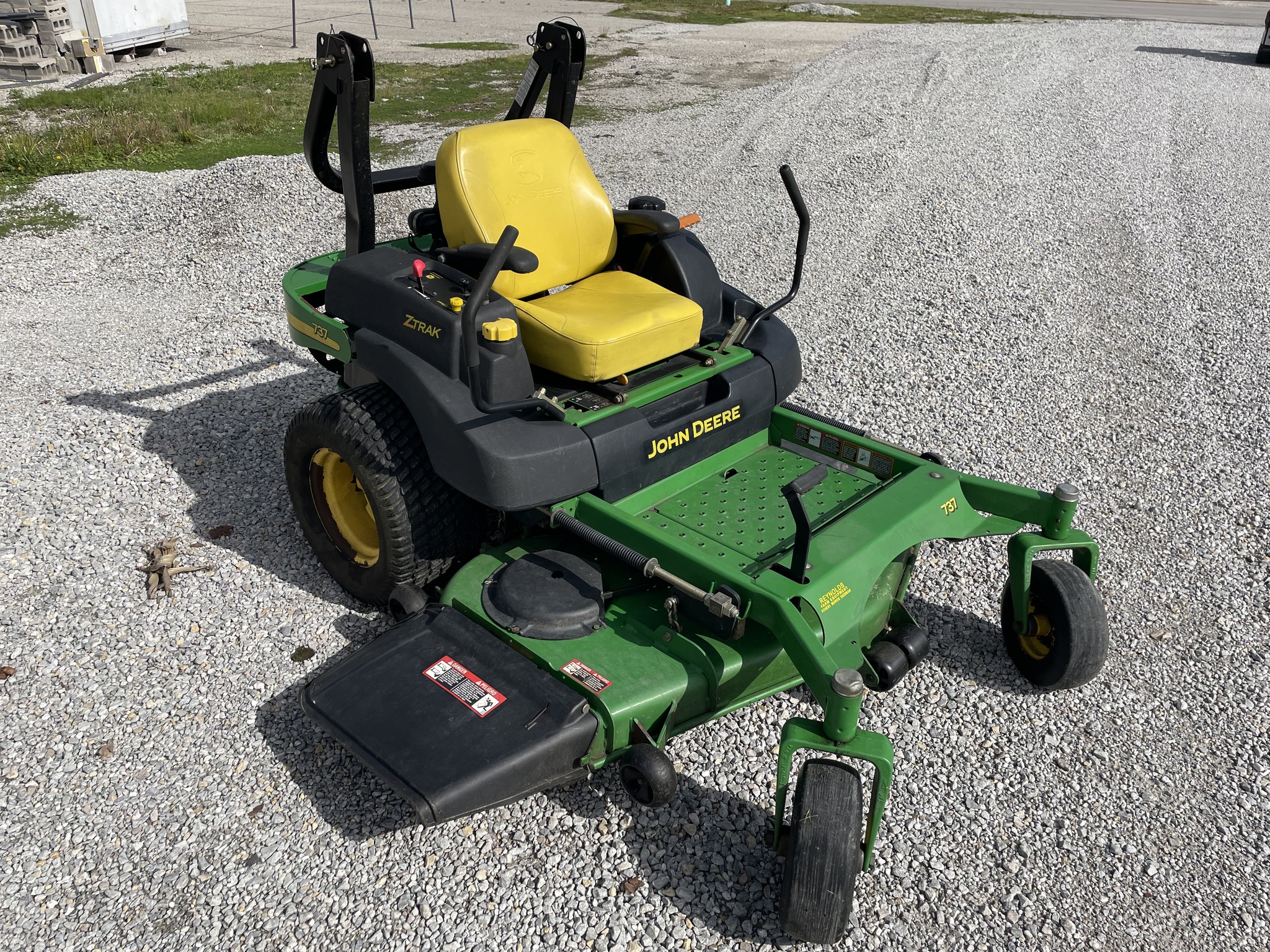 2005 John Deere 737 Image 4