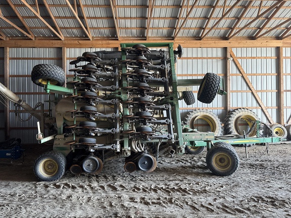 Used 2005 John Deere 1890 Air Drills and Seeders at Koenig Equipment in Anna, OH - Photo2