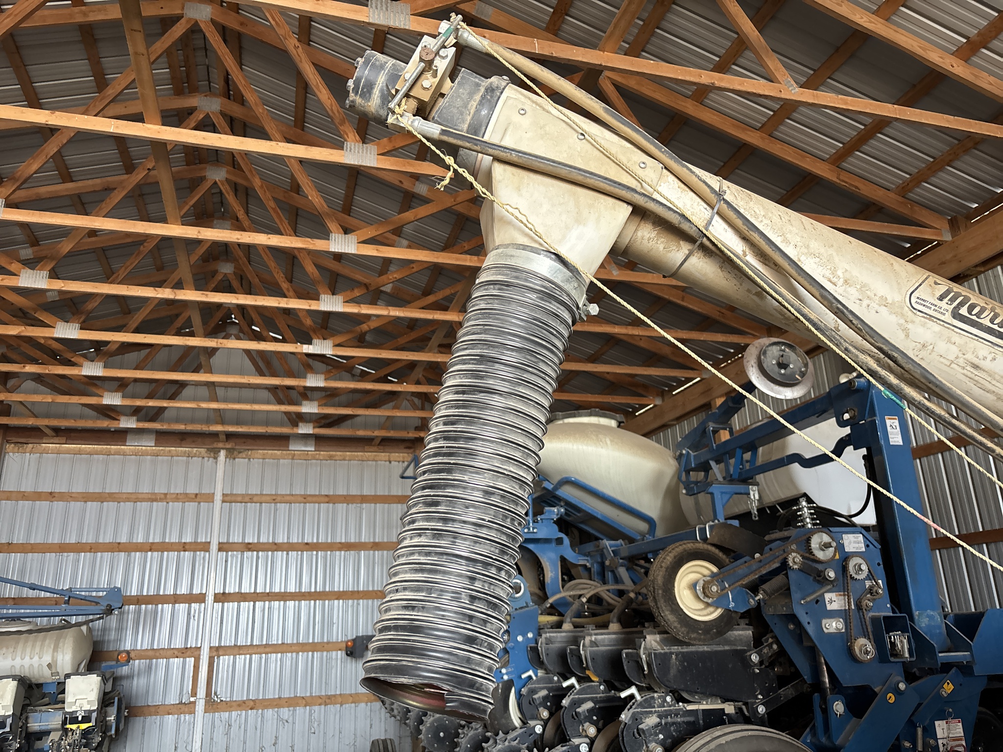 Used 2005 John Deere 1890 Air Drills and Seeders at Koenig Equipment in Anna, OH - PhotoXL14