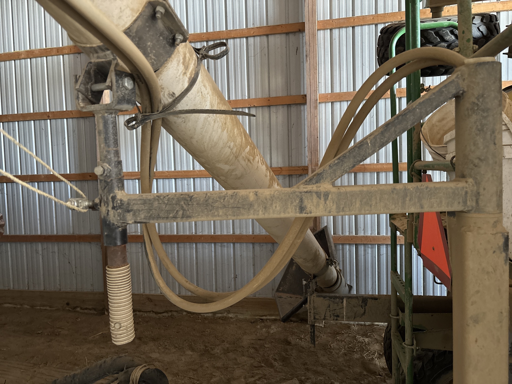 Used 2005 John Deere 1890 Air Drills and Seeders at Koenig Equipment in Anna, OH - PhotoXL19