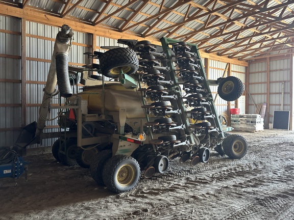 Used 2005 John Deere 1890 Air Drills and Seeders at Koenig Equipment in Anna, OH - Photo5