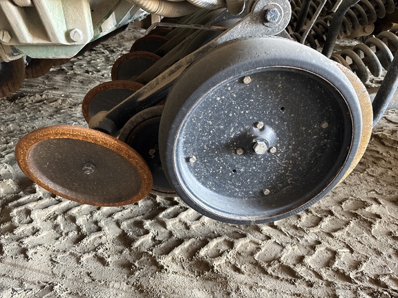 Used 2005 John Deere 1890 Air Drills and Seeders at Koenig Equipment in Anna, OH - Photo16