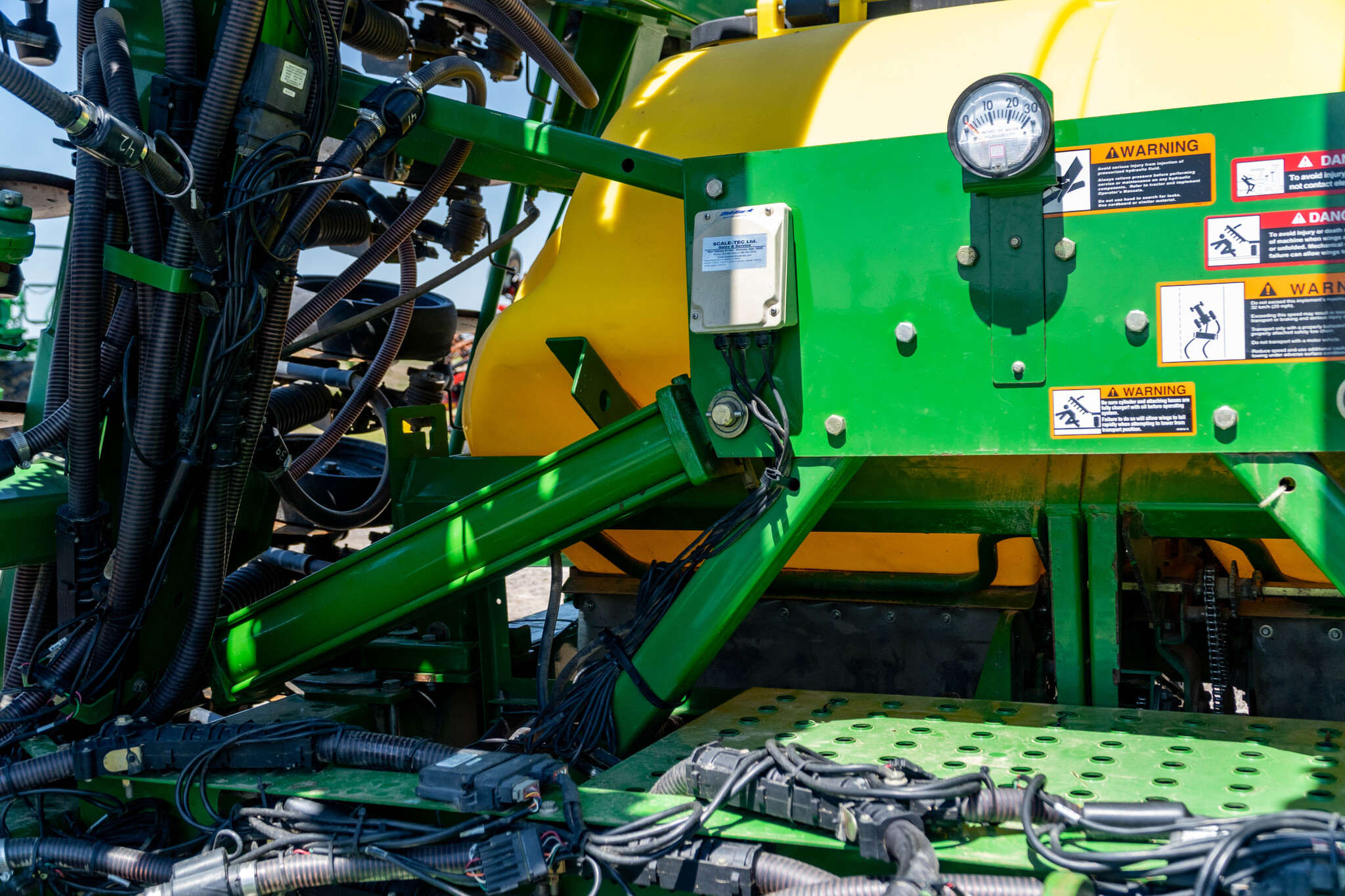 Used 2005 John Deere 1890 Air Drills and Seeders at Koenig Equipment in Anna, OH - PhotoXL13