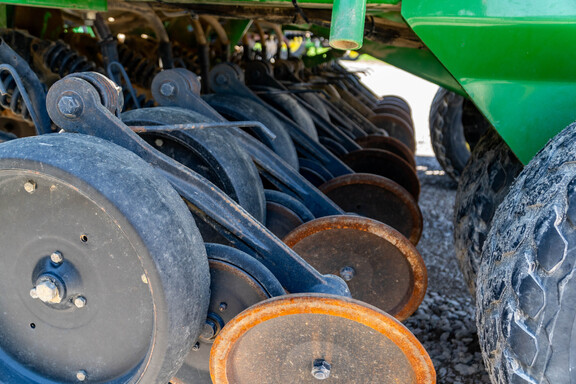 Used 2005 John Deere 1890 Air Drills and Seeders at Koenig Equipment in Anna, OH - Photo15