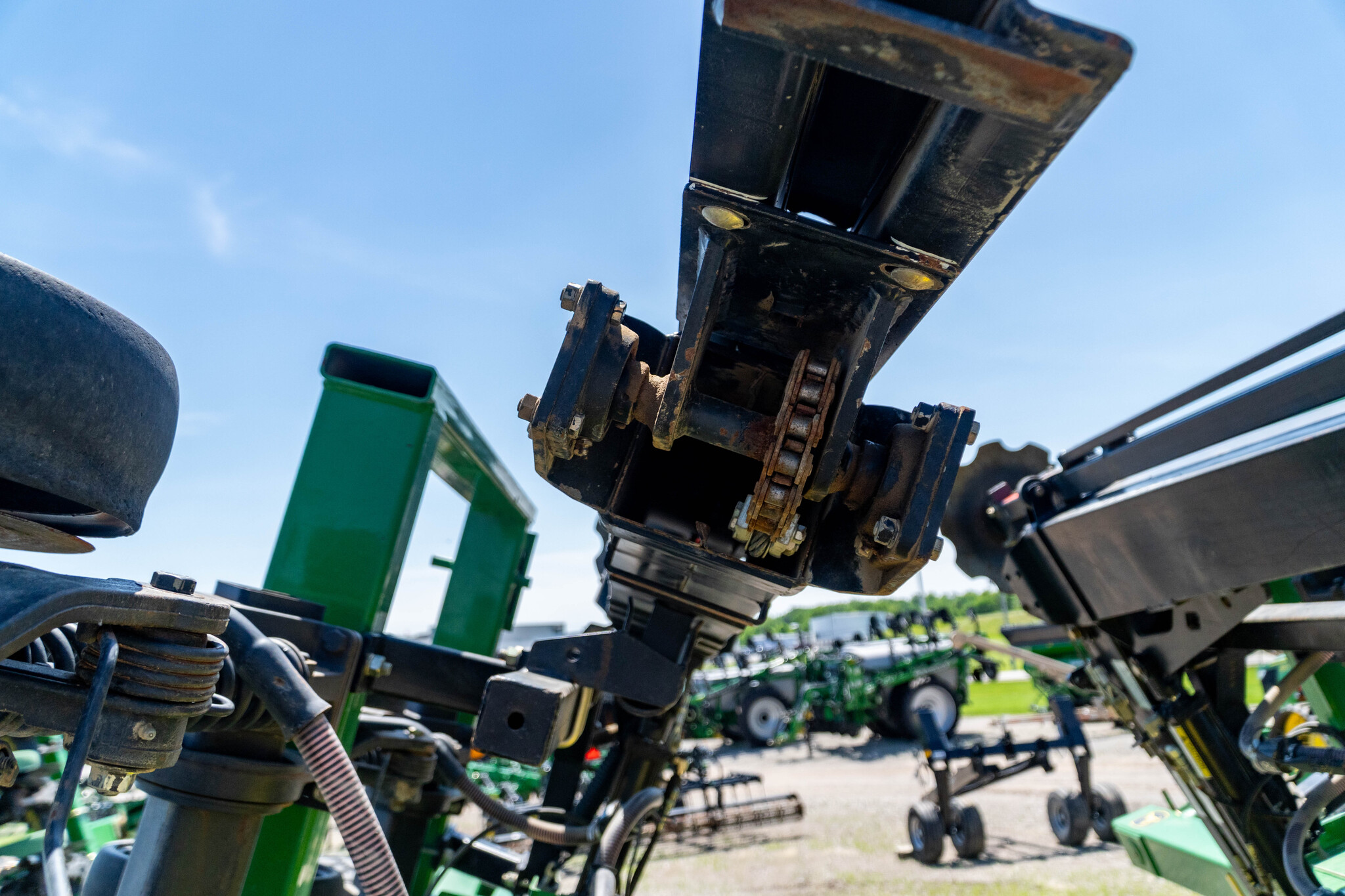 Used 2005 John Deere 1890 Air Drills and Seeders at Koenig Equipment in Anna, OH - PhotoXL23