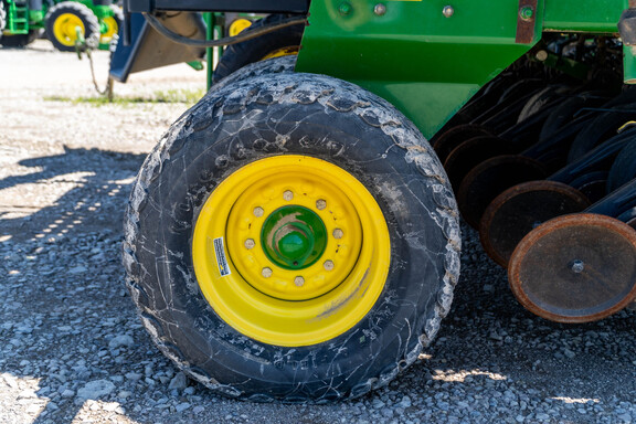 Used 2005 John Deere 1890 Air Drills and Seeders at Koenig Equipment in Anna, OH - Photo26