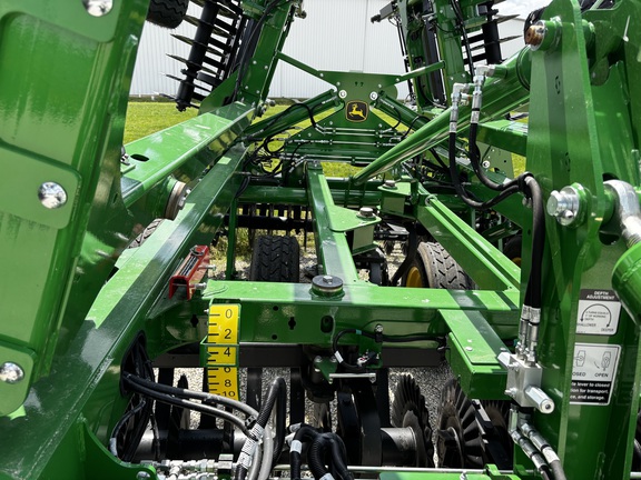 New In-Stock 2024 John Deere 2660VT Vertical Tillage at Koenig Equipment in Greenville, OH - Photo8