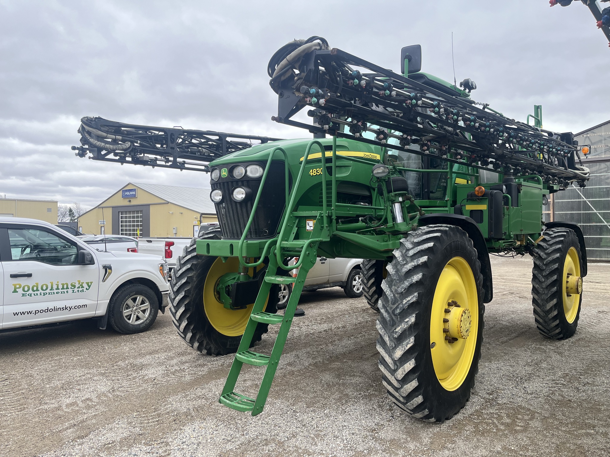 2014 John Deere 4830 Self-Propelled Sprayers