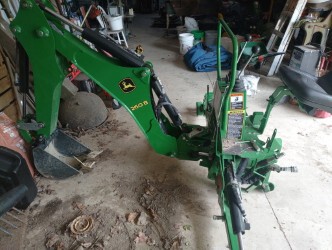 2020 John Deere 1025R Image 10