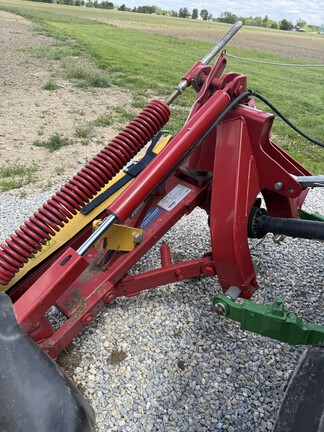 2019 New-Holland M109