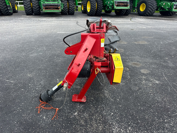 2019 New-Holland M109