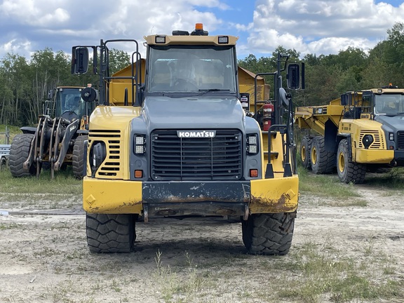 2016 Komatsu HM400