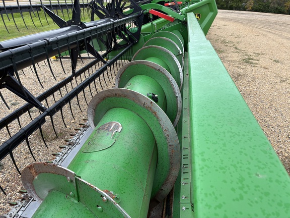 2016 John Deere 630F - Photo11