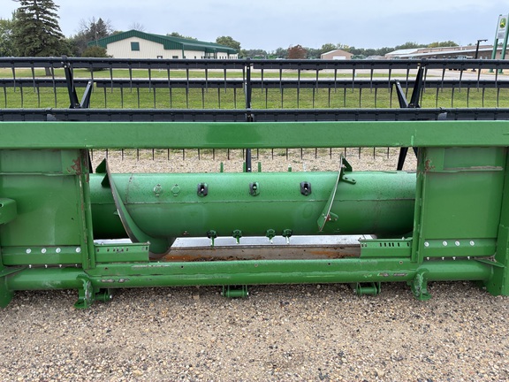 2016 John Deere 630F - Photo19