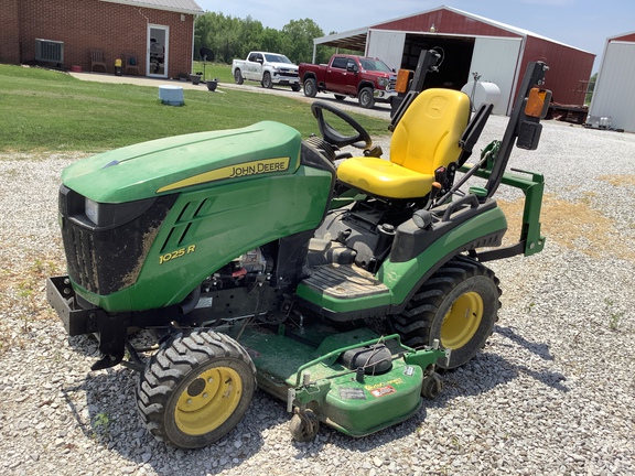 Photo of 2019 John Deere 1025R